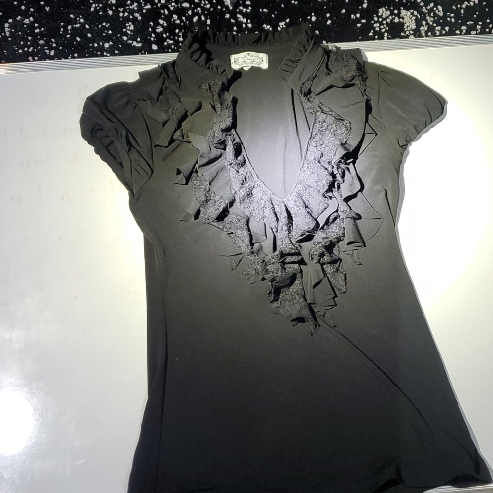 Ruffle blouse - Picture 2 of 5